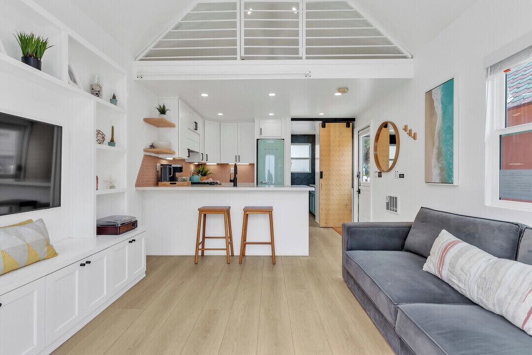 Photo of Livingroom in Townsite