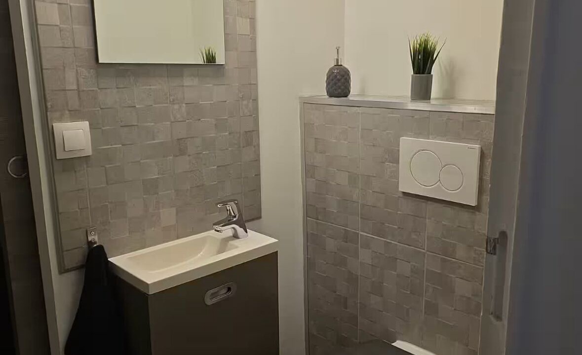 Photo of Bathroom in Epernay