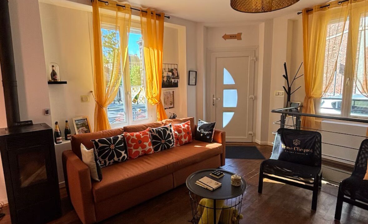 Photo of Livingroom in Epernay