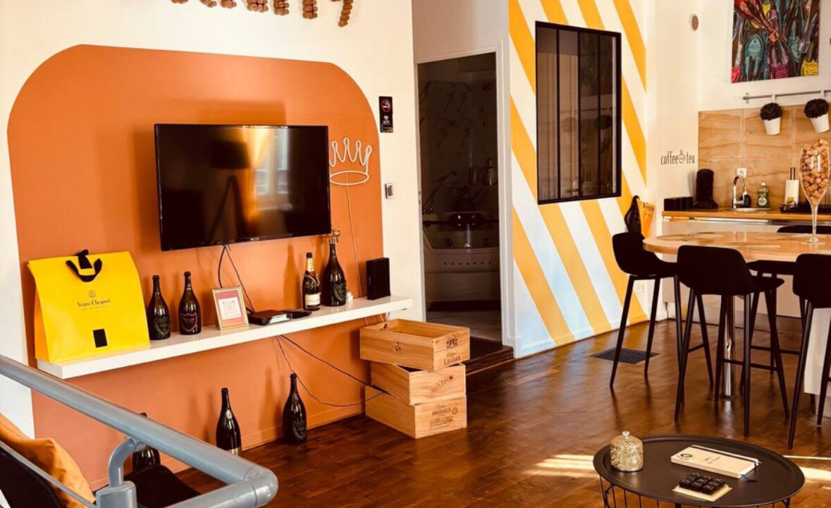 Photo of Others in Epernay