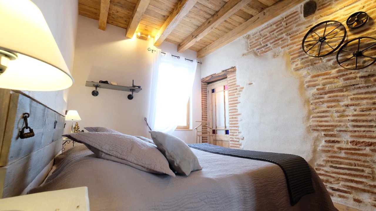Photo of Bedroom in Gaillac