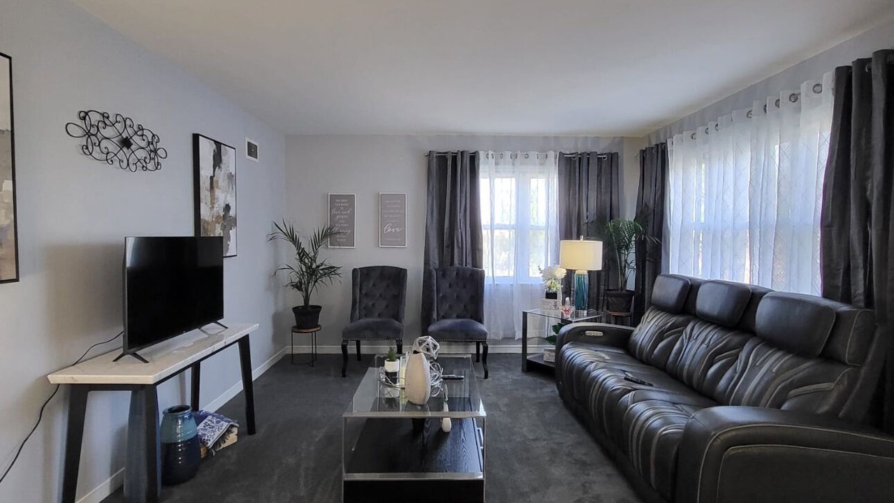 Photo of Livingroom in Shillington