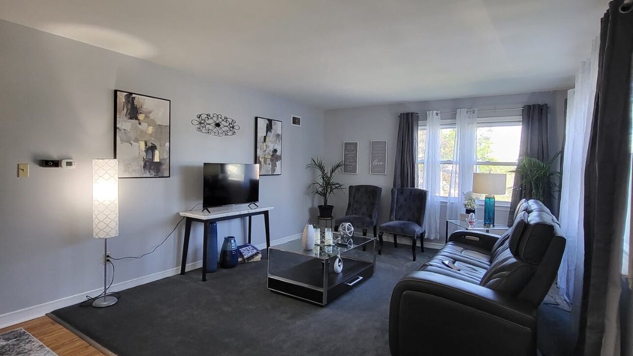 Photo of Livingroom in Shillington