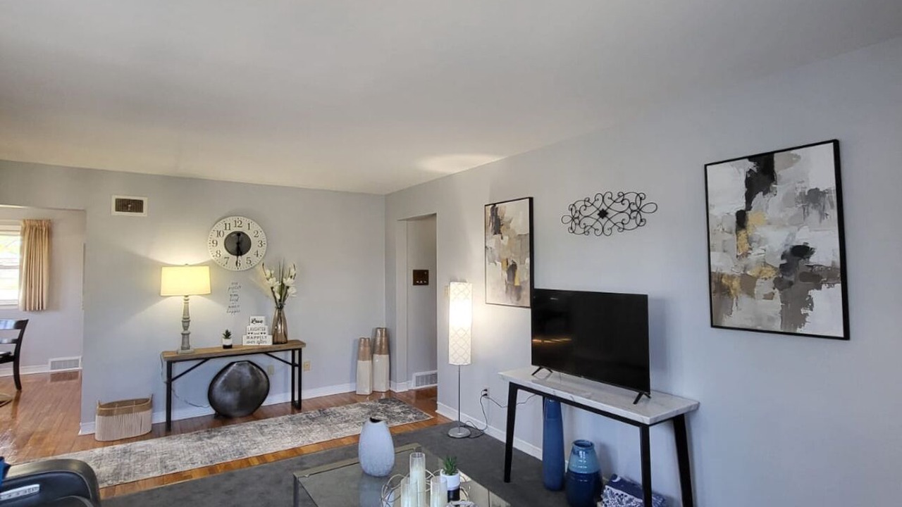 Photo of Livingroom in Shillington