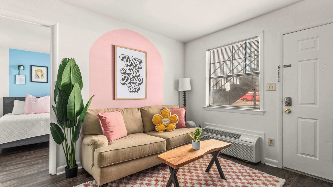 Photo of Bedroom in Music Row