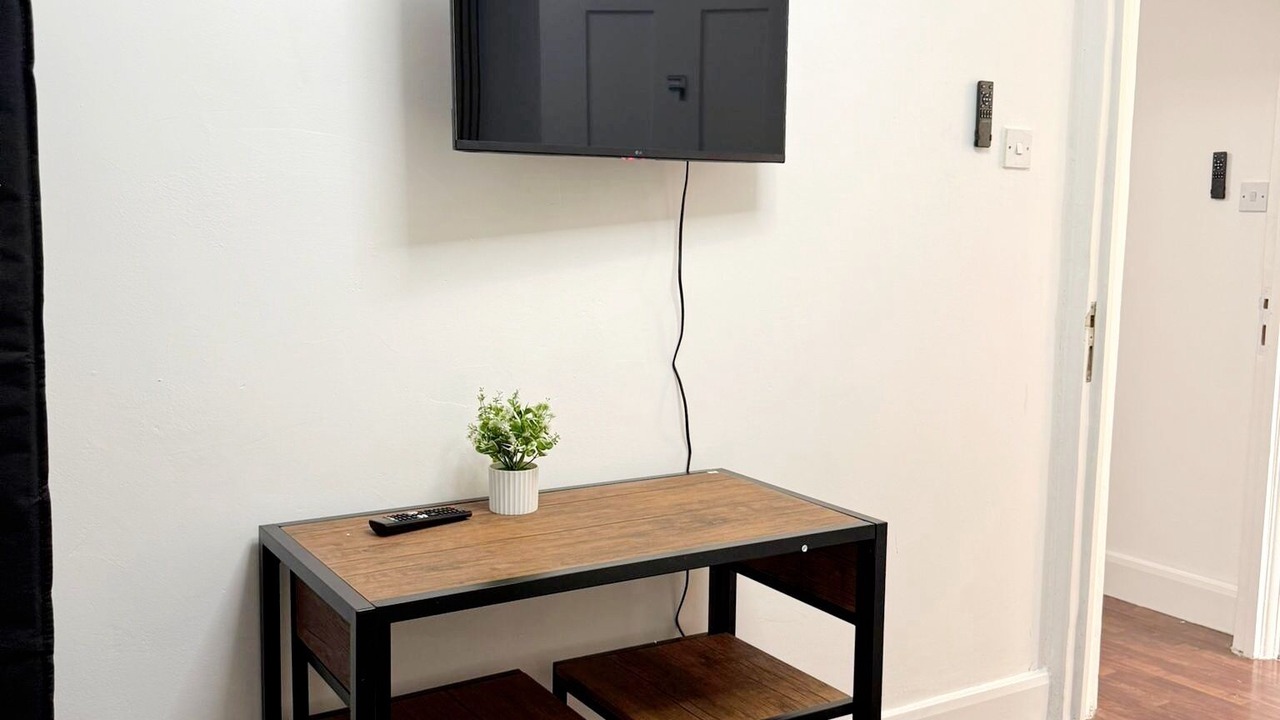 Photo of Bedroom in Dudden Hill