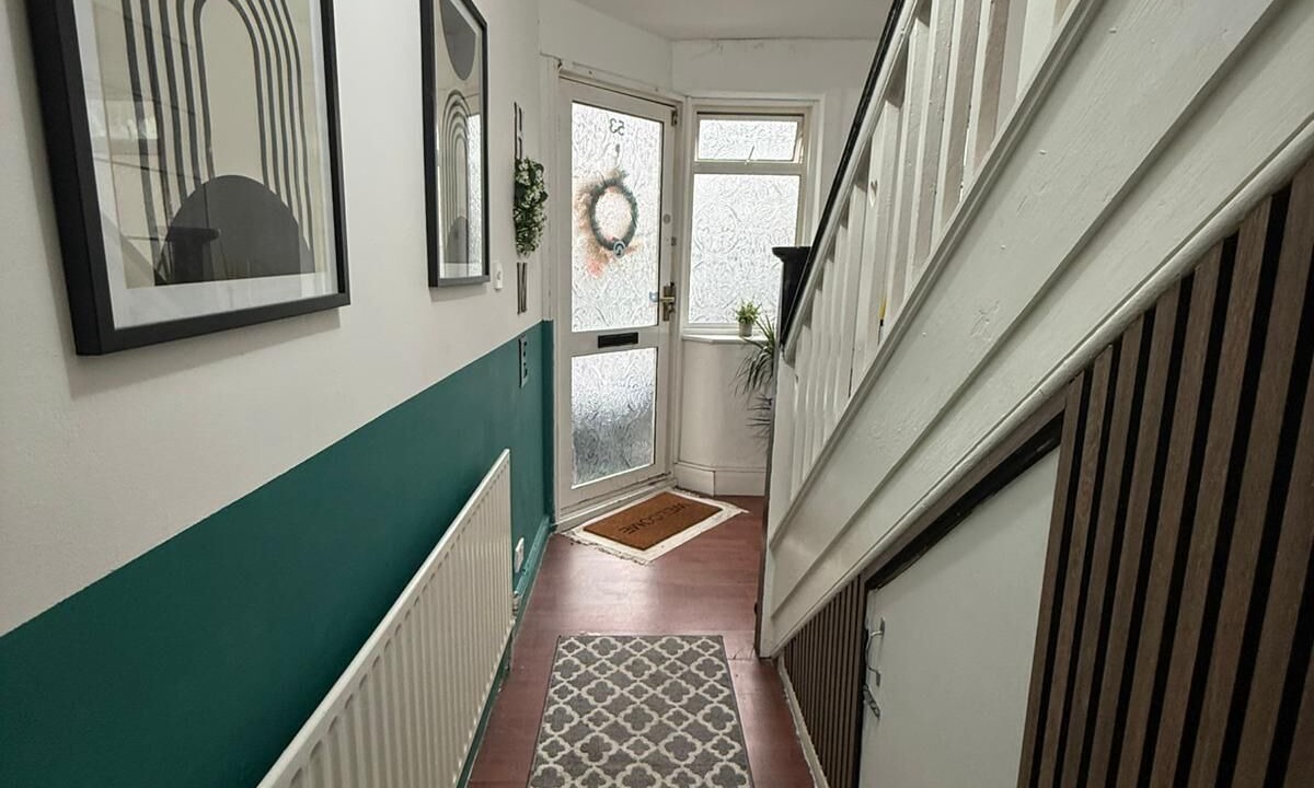 Photo of Others in Dudden Hill