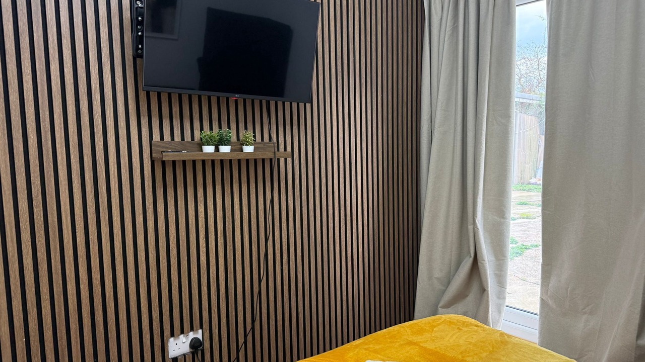 Photo of Bedroom in Dudden Hill