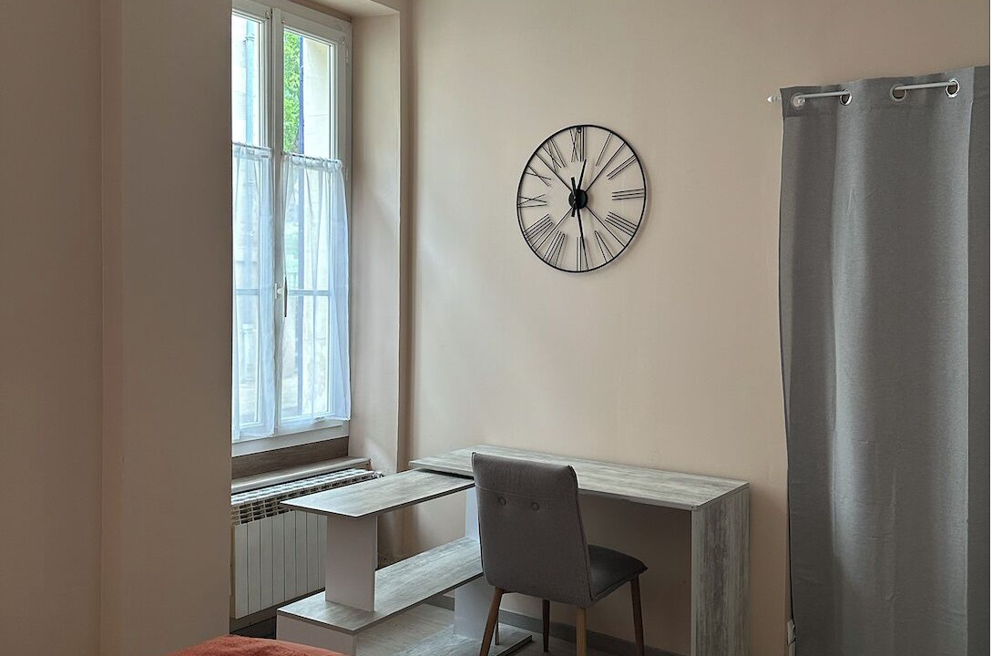 Photo of Bedroom in Nevers