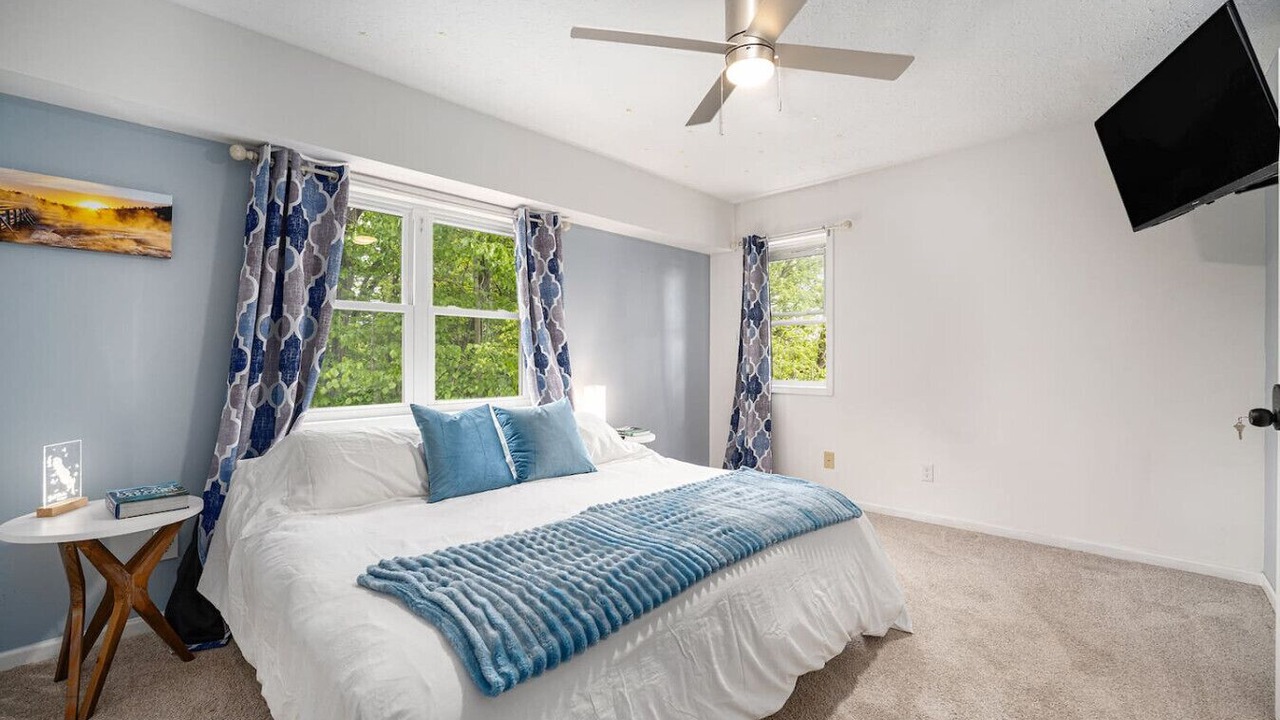 Photo of Bedroom in South Gull Lake
