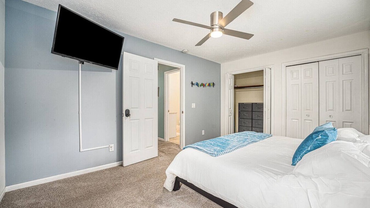 Photo of Bedroom in South Gull Lake