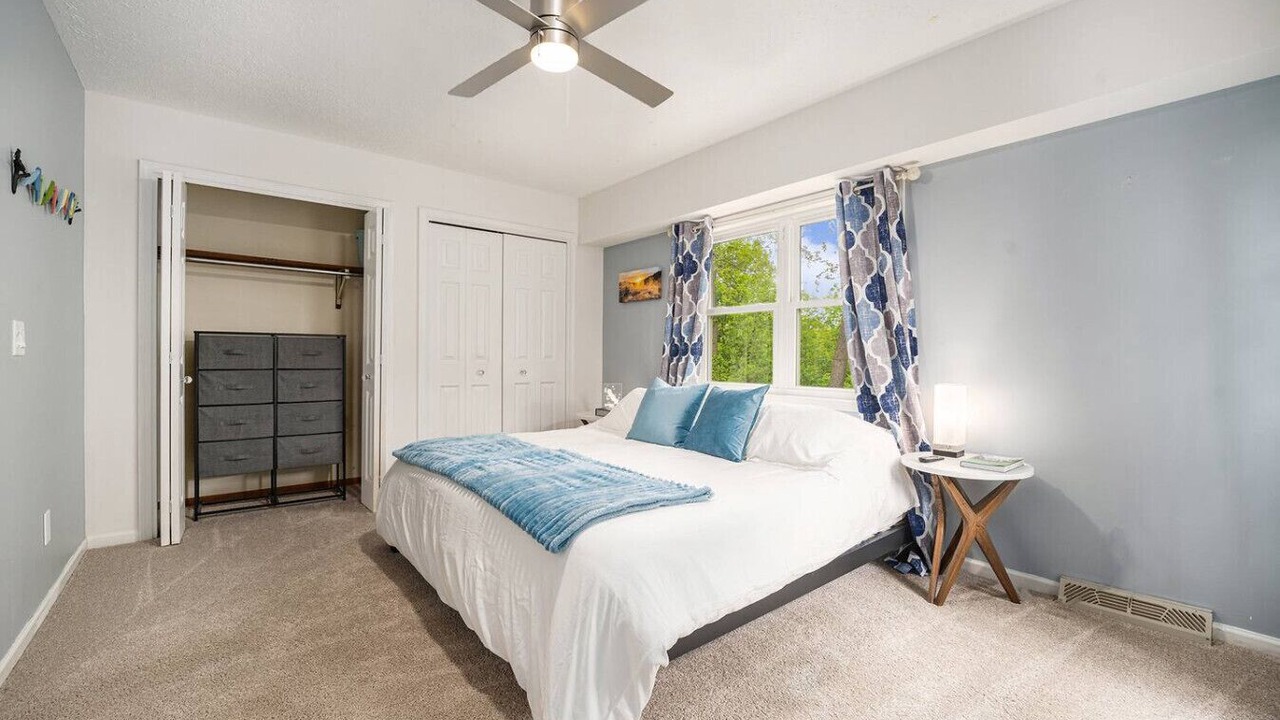 Photo of Bedroom in South Gull Lake