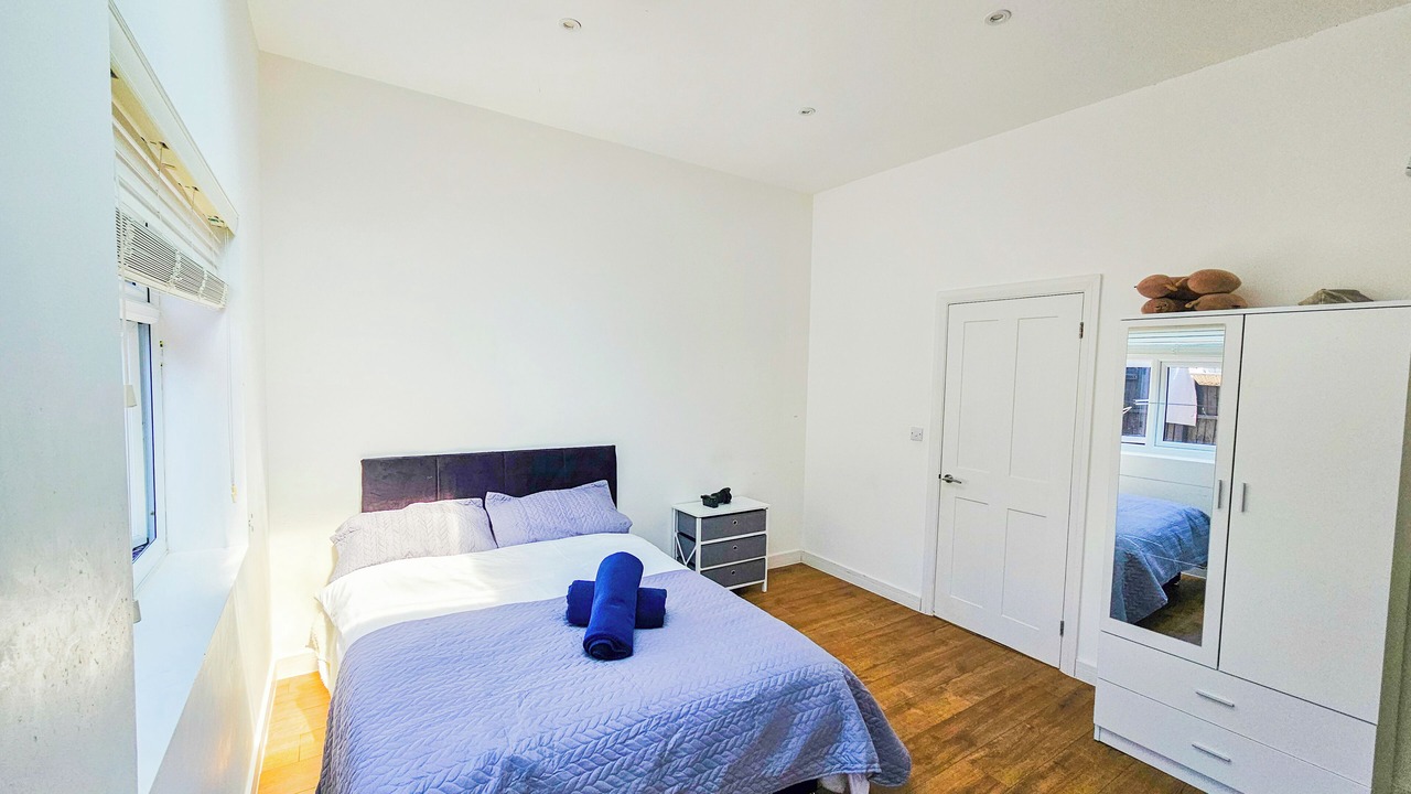 Photo of Bedroom in London Borough of Bromley