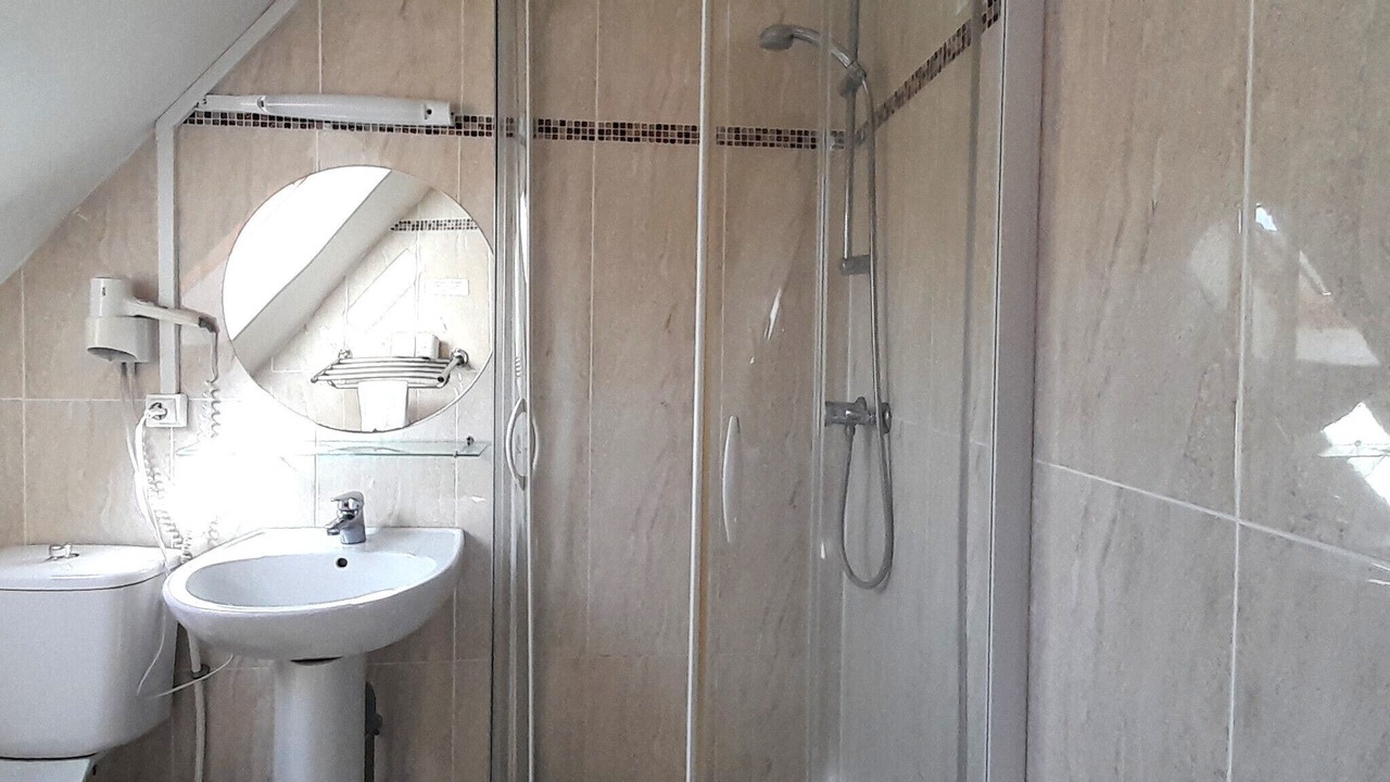 Photo of Bathroom in Azay-le-Rideau