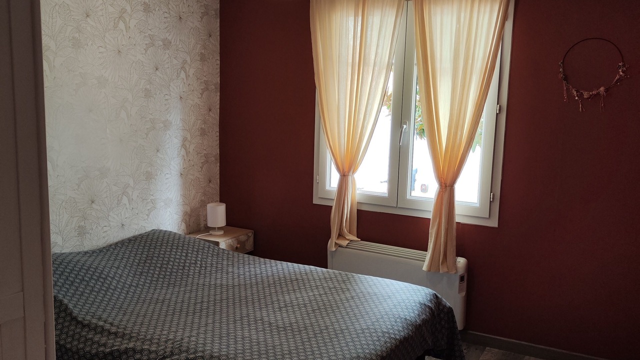 Photo of Bedroom in Brem Sur Mer