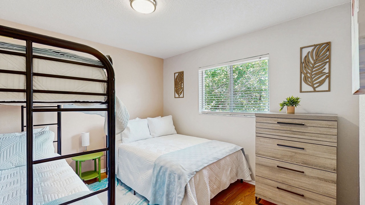 Photo of Bedroom in Trailer Estates