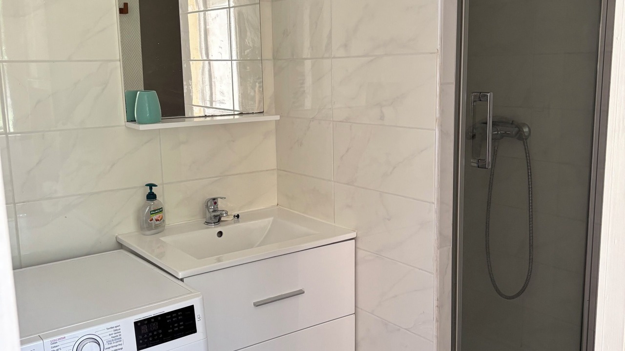 Photo of Bathroom in Rueil-Malmaison