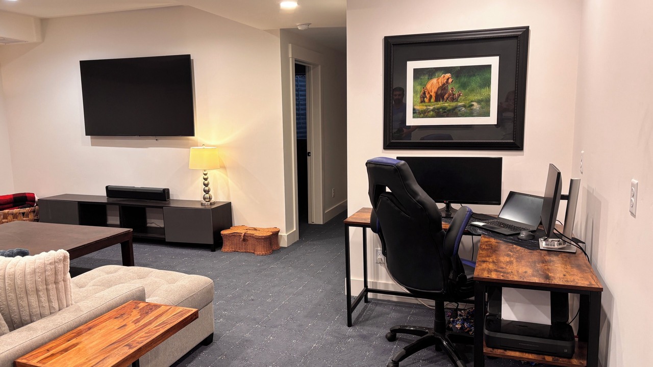 Photo of Others in Victor