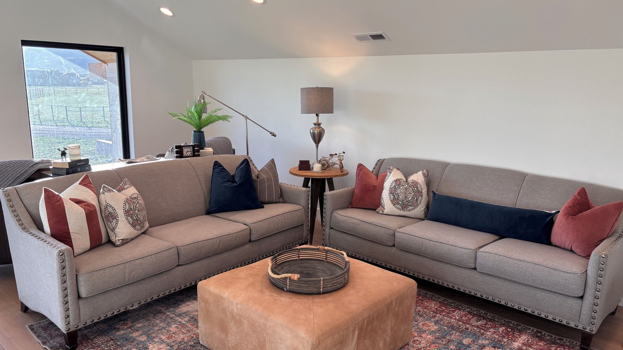 Photo of Livingroom in Victor