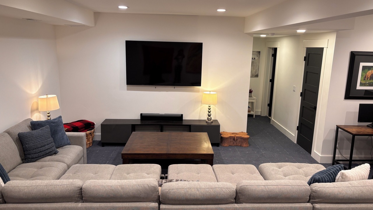 Photo of Livingroom in Victor