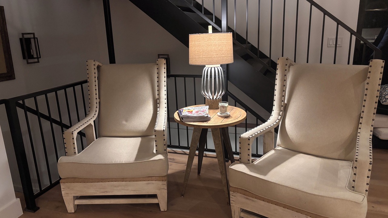 Photo of Others in Victor