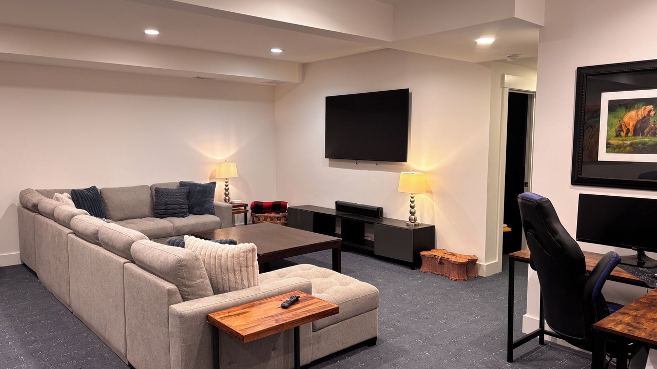 Photo of Livingroom in Victor