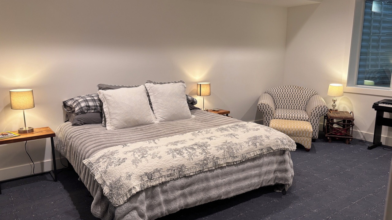 Photo of Bedroom in Victor