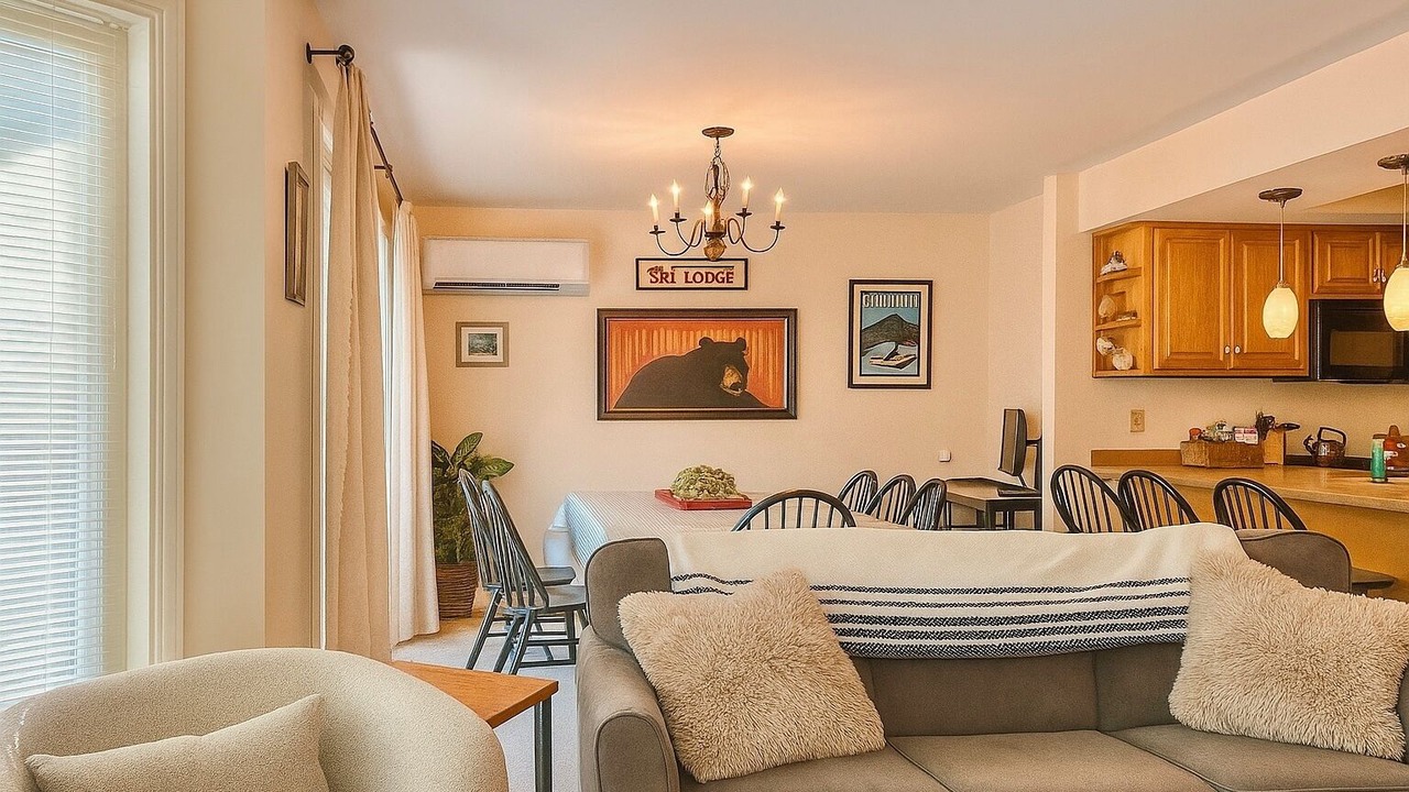 Photo of Livingroom in North Troy