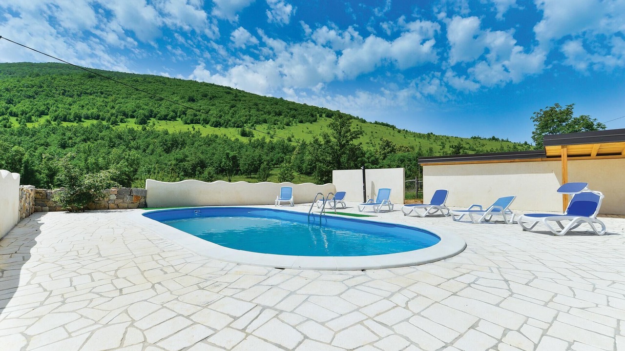 Photo of Outdoor in Gracac