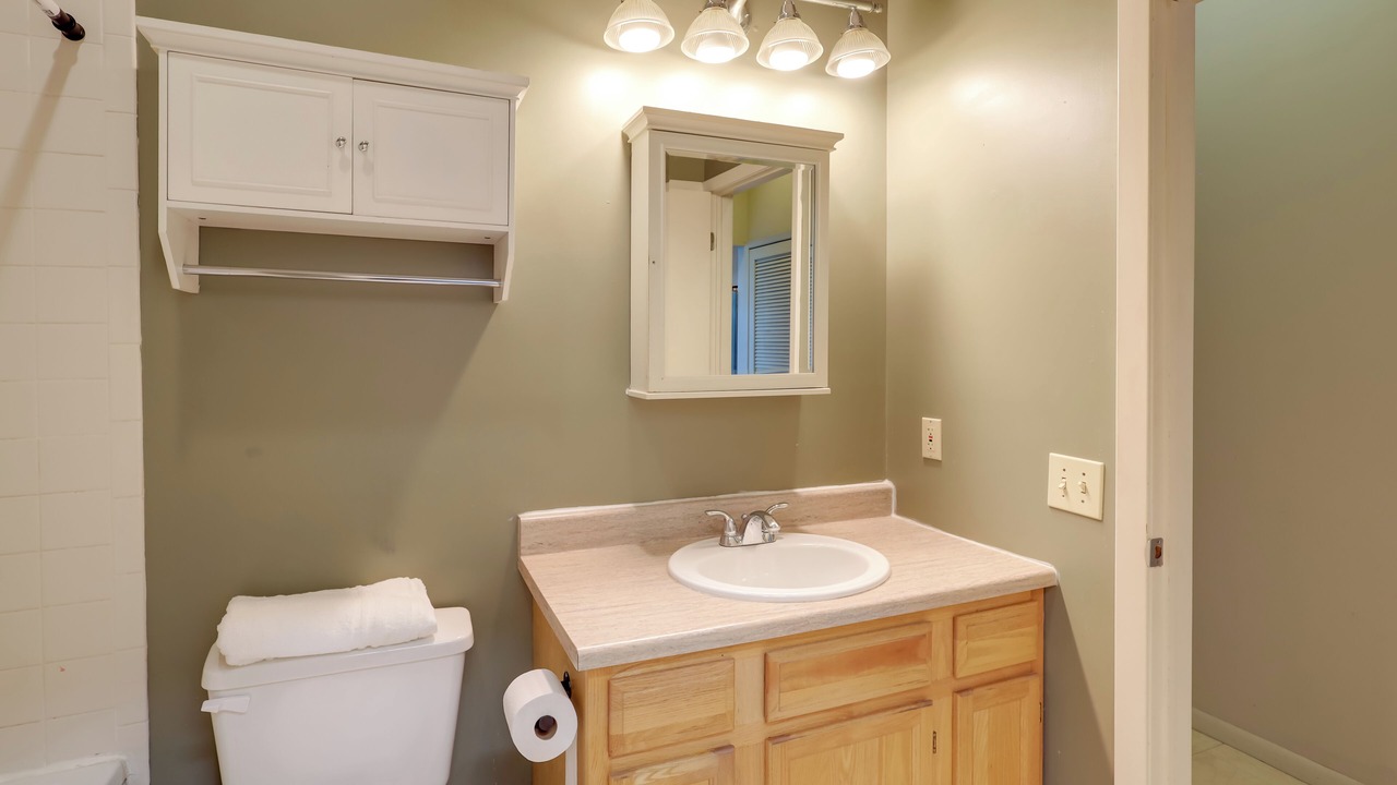 Photo of Bathroom in Old Market