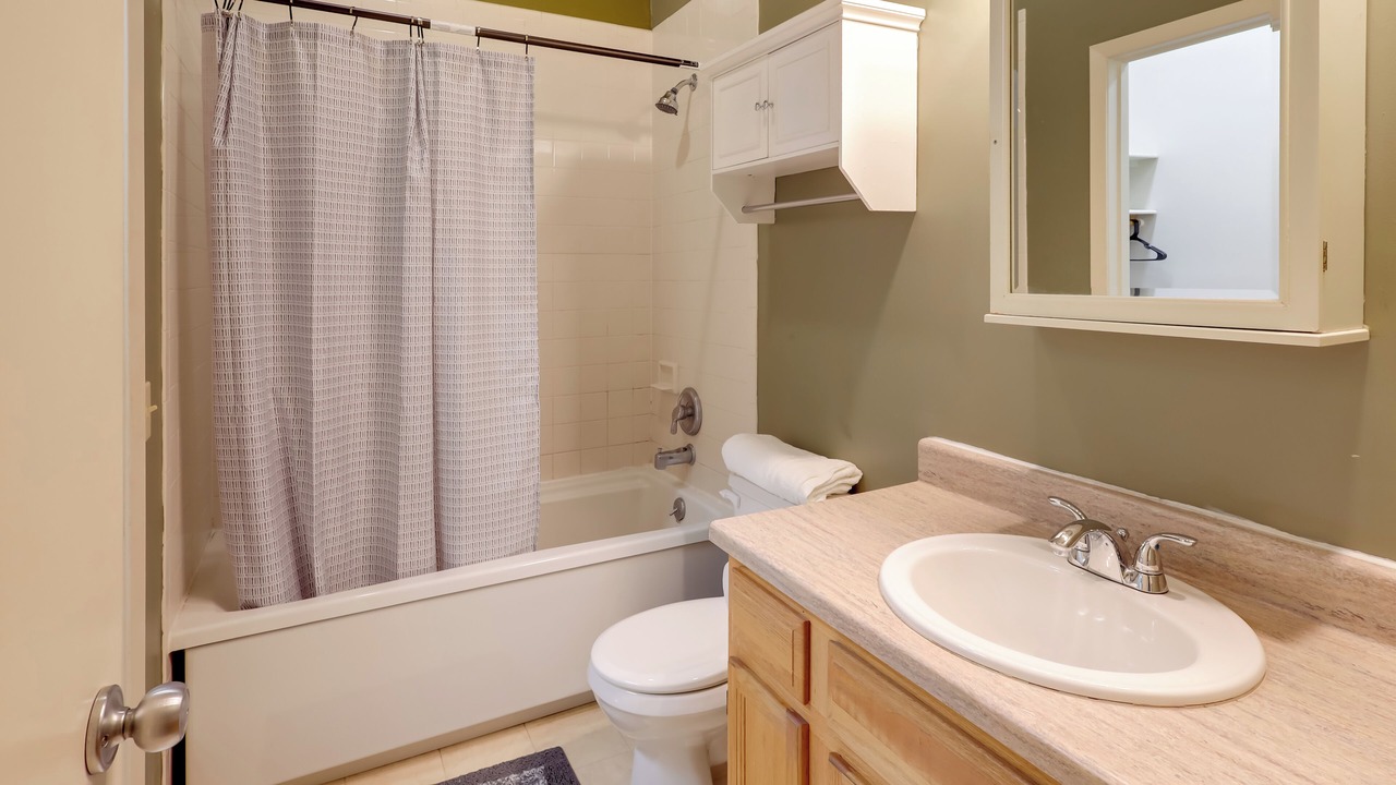 Photo of Bathroom in Old Market