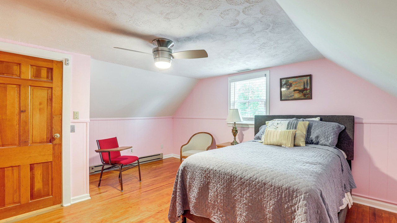 Photo of Bedroom in Conway