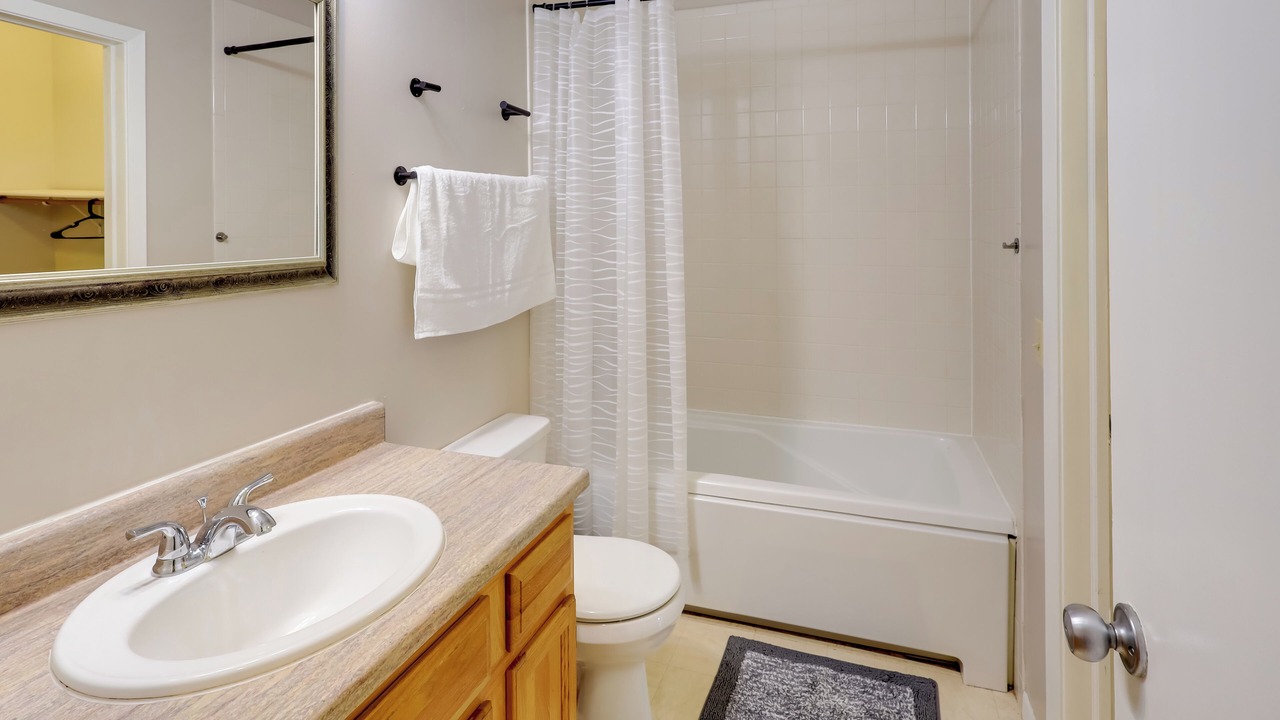 Photo of Bathroom in Old Market