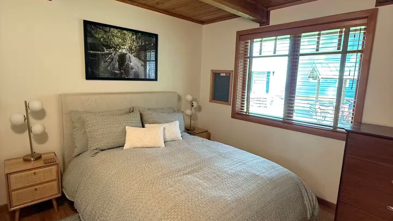 Photo of Bedroom in Tanner
