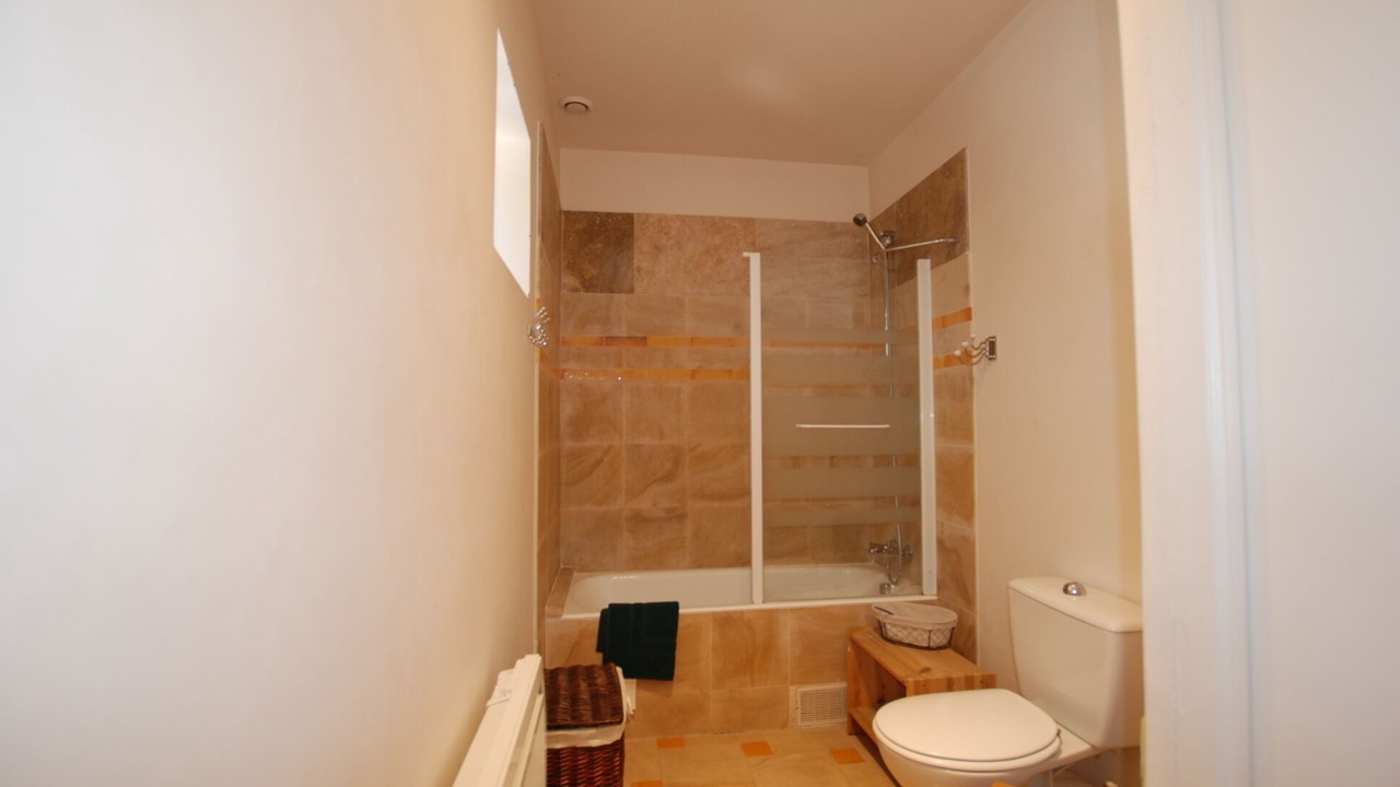 Photo of Bathroom in Grezes