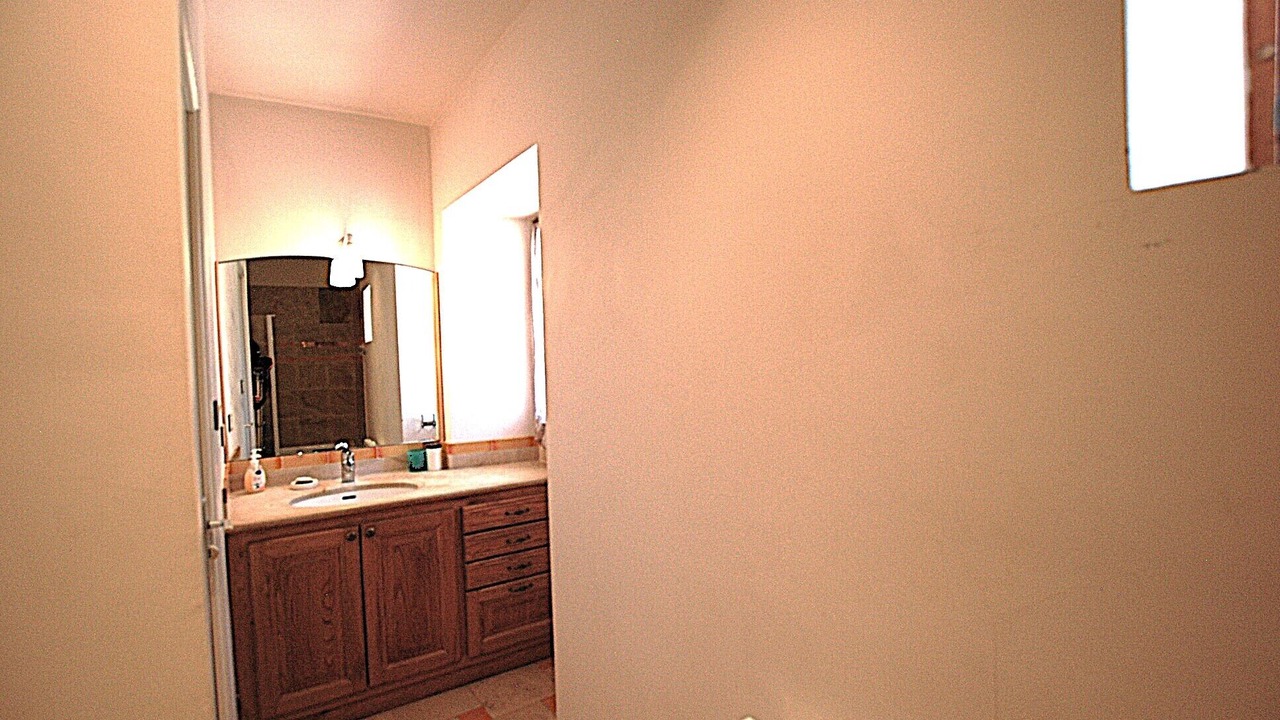 Photo of Bathroom in Grezes