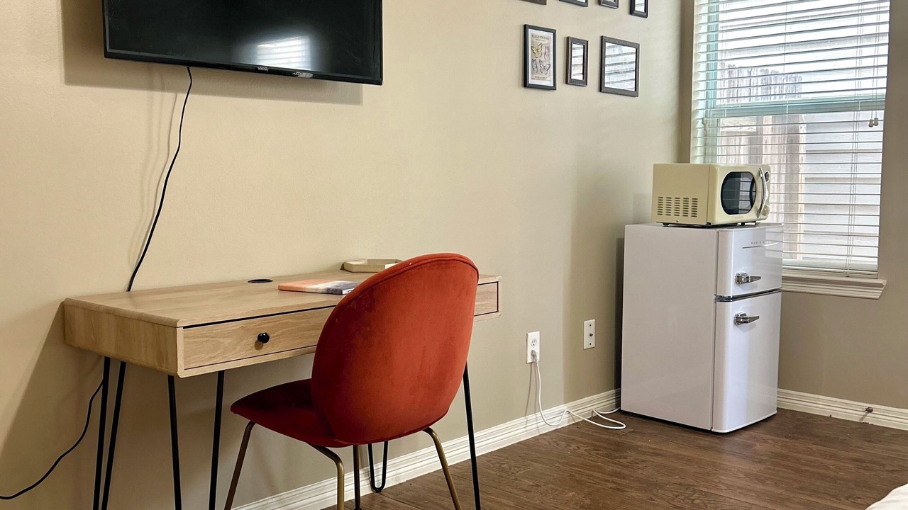 Photo of Bedroom in Shady Acres