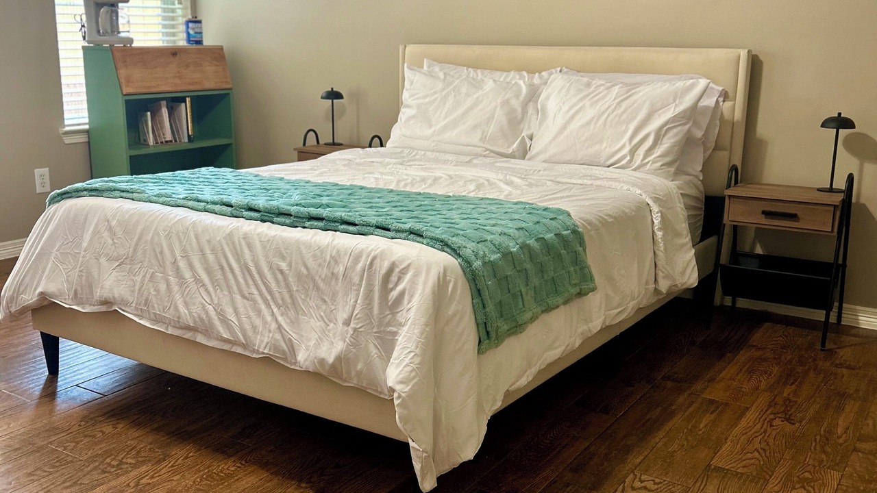 Photo of Bedroom in Shady Acres