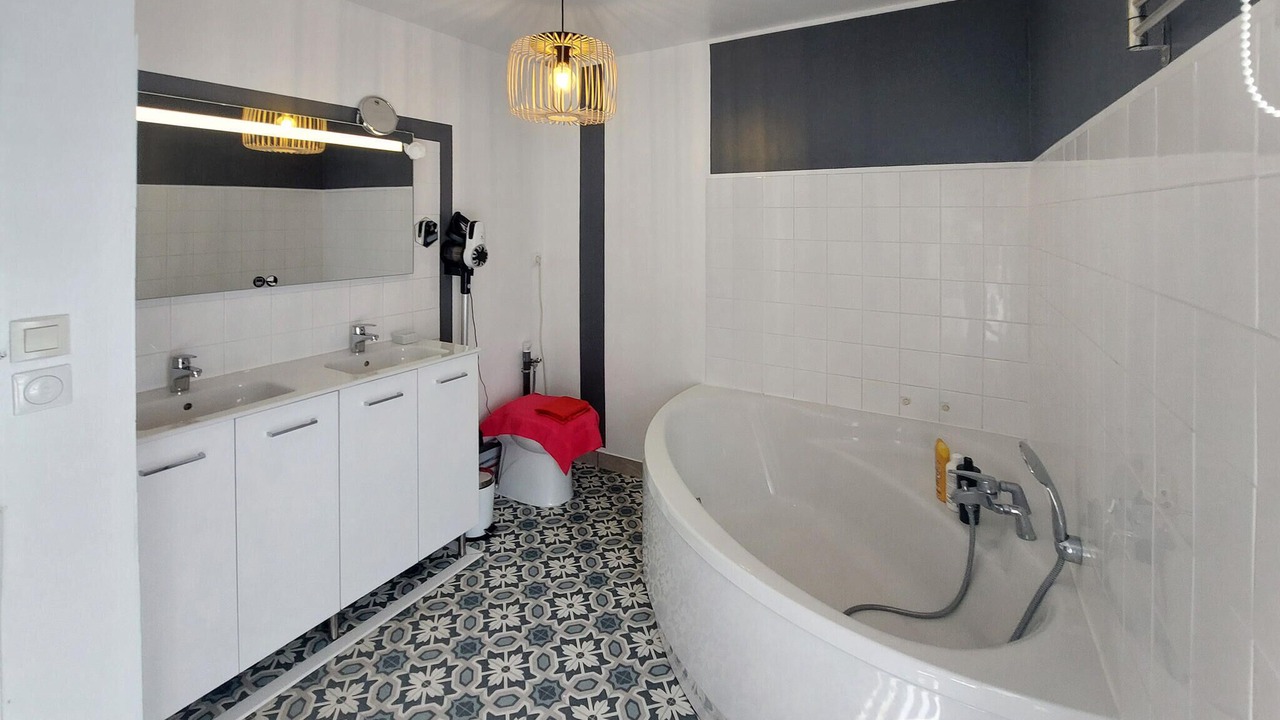 Photo of Bathroom in Paimboeuf