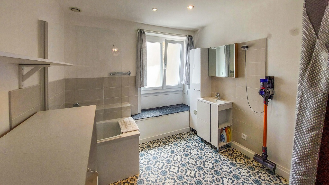 Photo of Bathroom in Paimboeuf