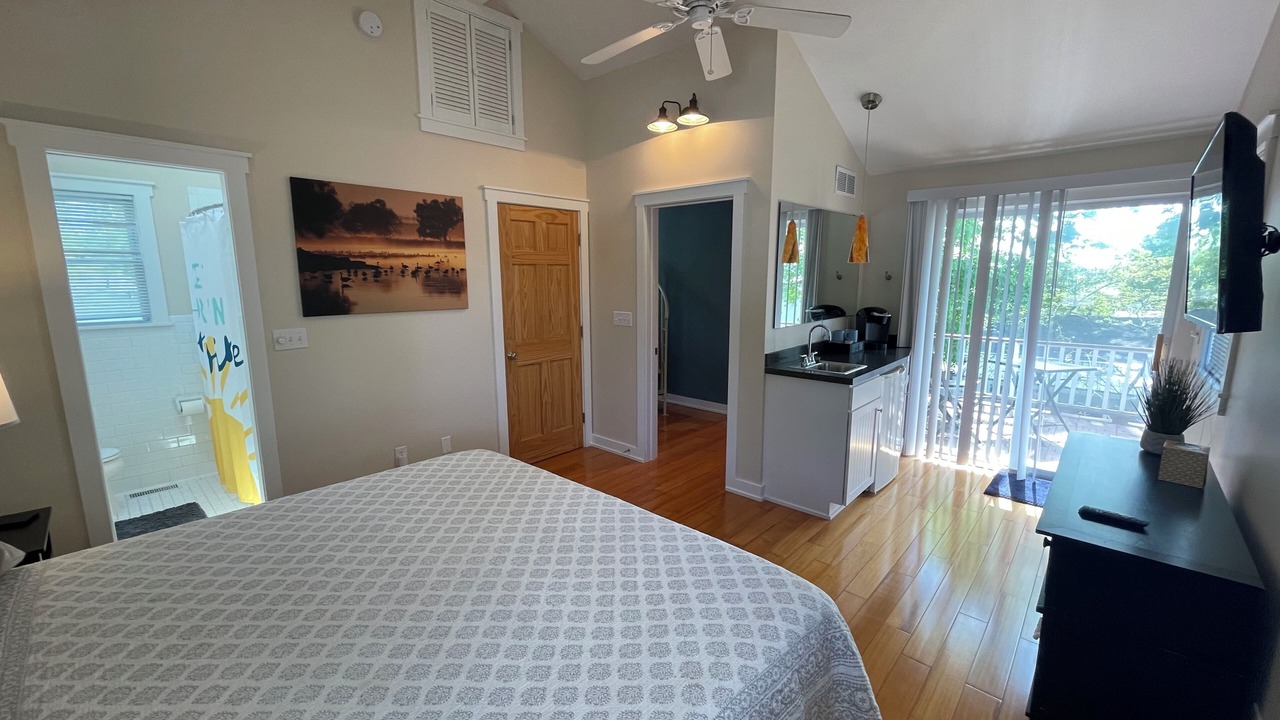 Photo of Bedroom in Lakeview