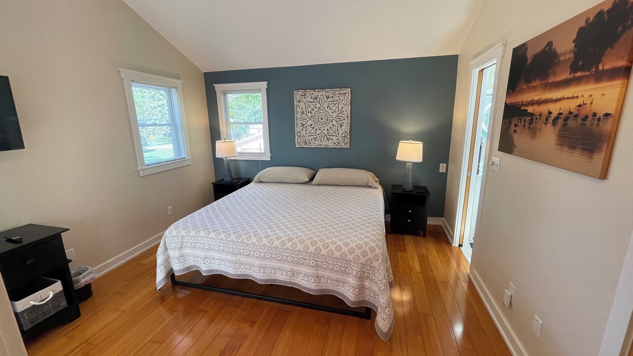 Photo of Bedroom in Lakeview