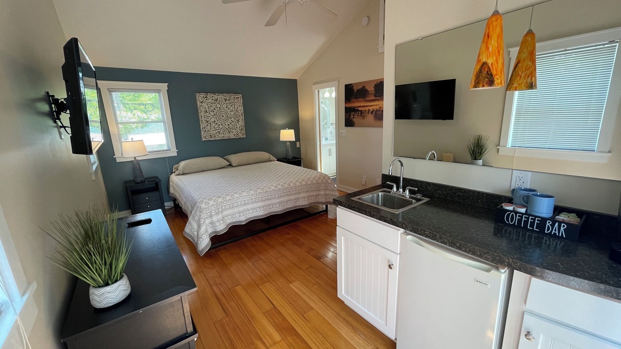 Photo of Bedroom in Lakeview