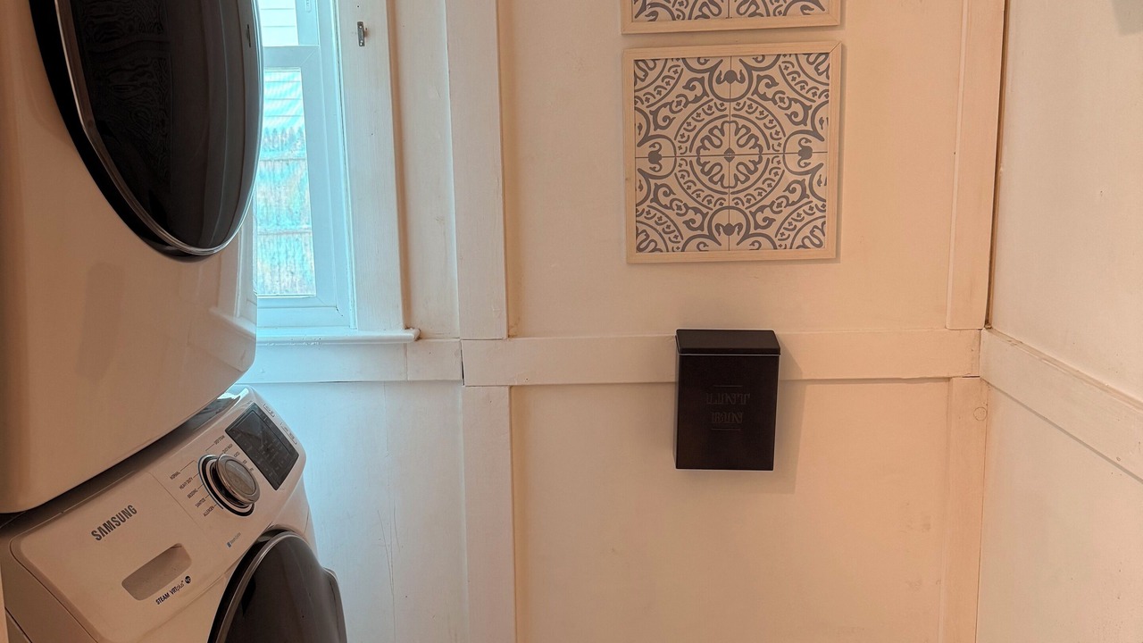 Photo of Bedroom in Saunderstown