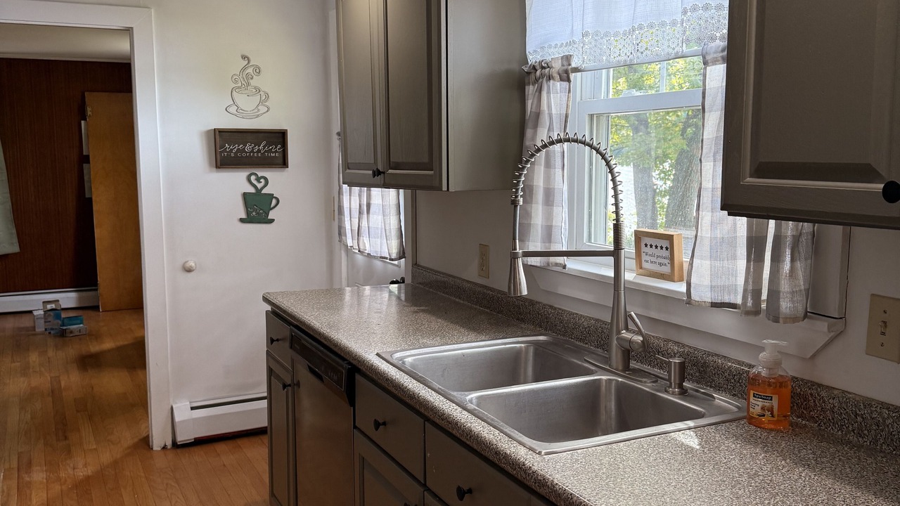 Photo of Kitchen in Saunderstown