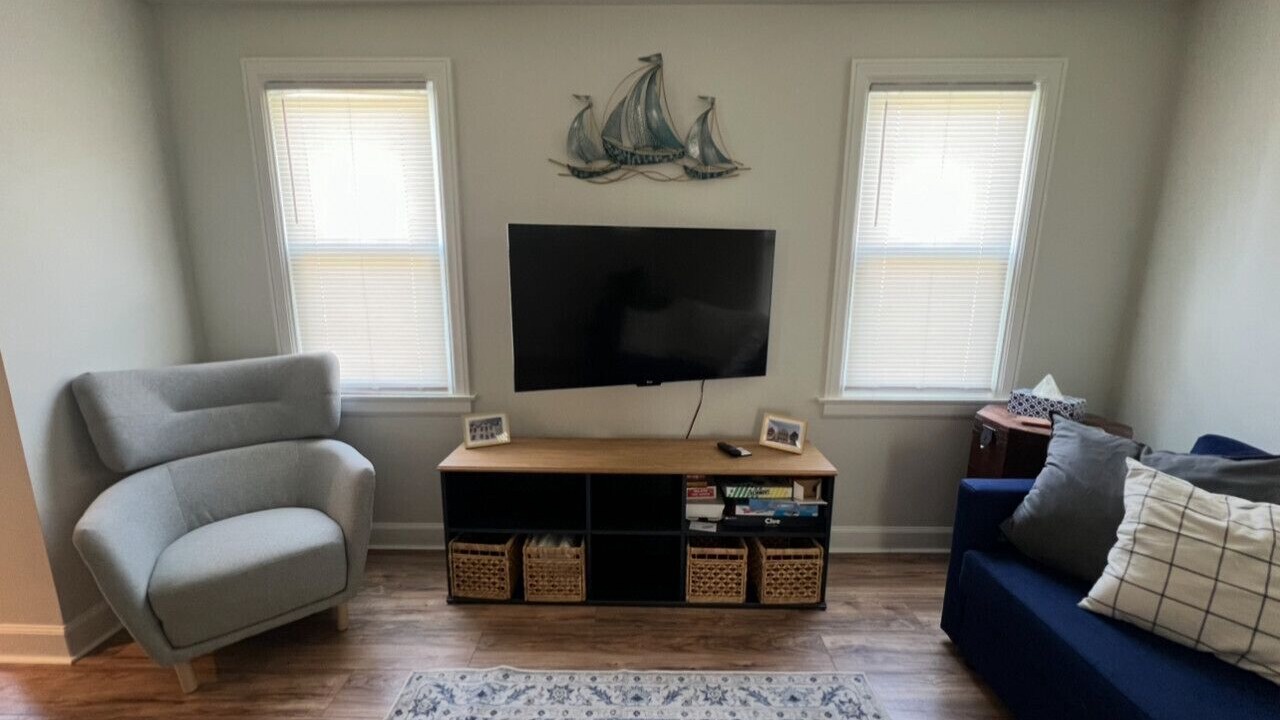 Photo of Livingroom in Harrison