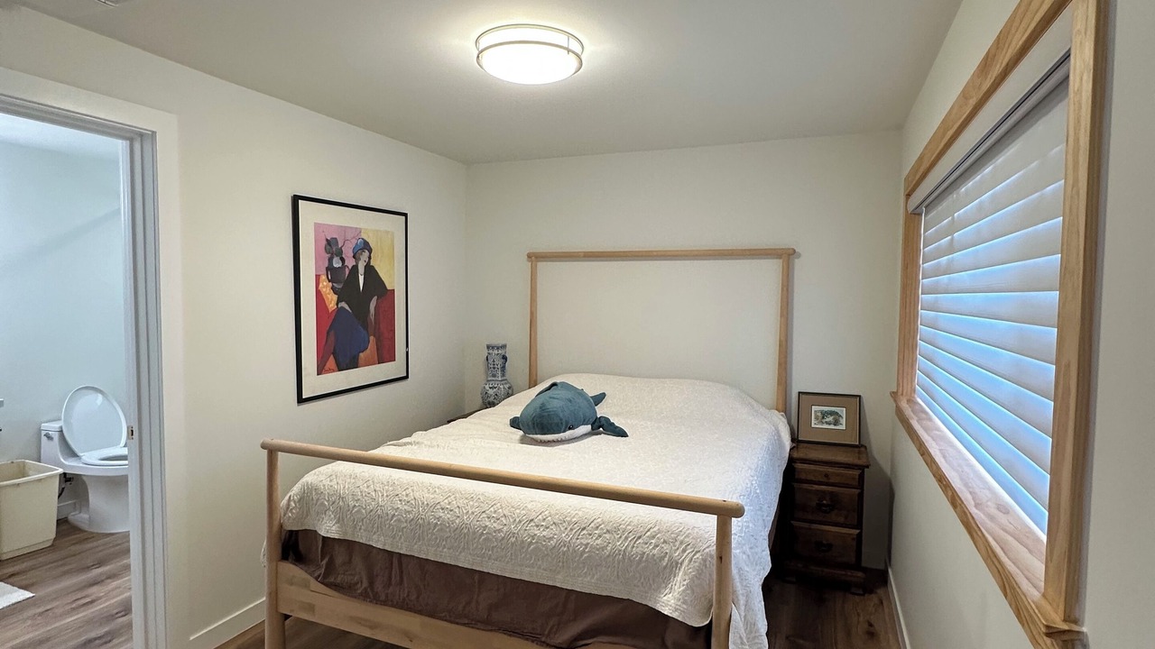 Photo of Bedroom in Oak Harbor