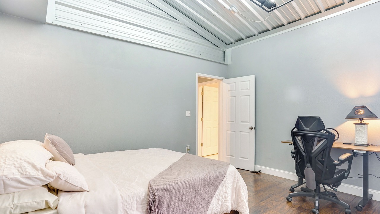 Photo of Bedroom in Alvarado