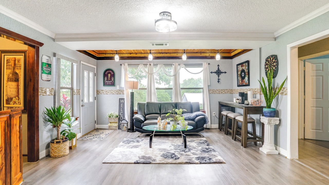 Photo of Livingroom in Alvarado