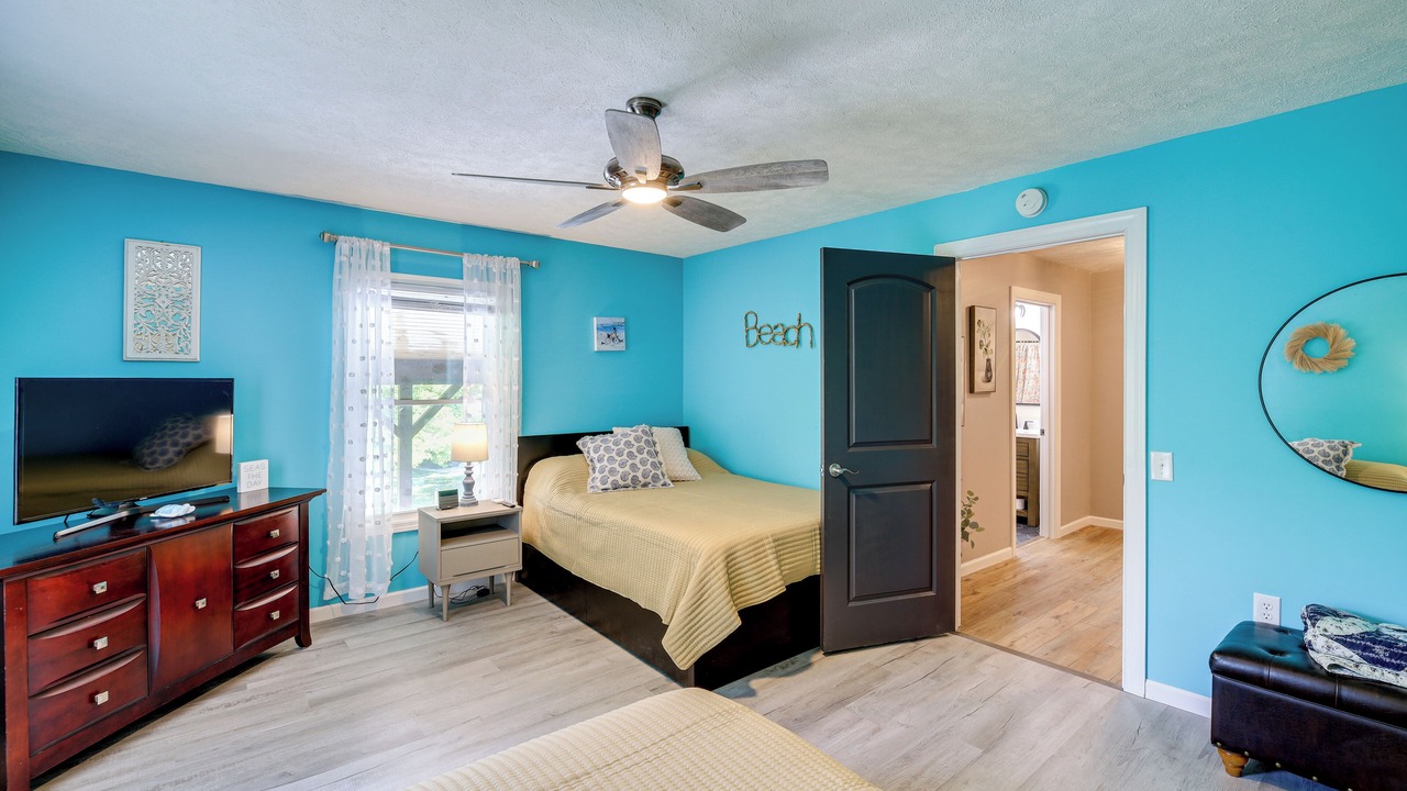 Photo of Bedroom in Lambsburg